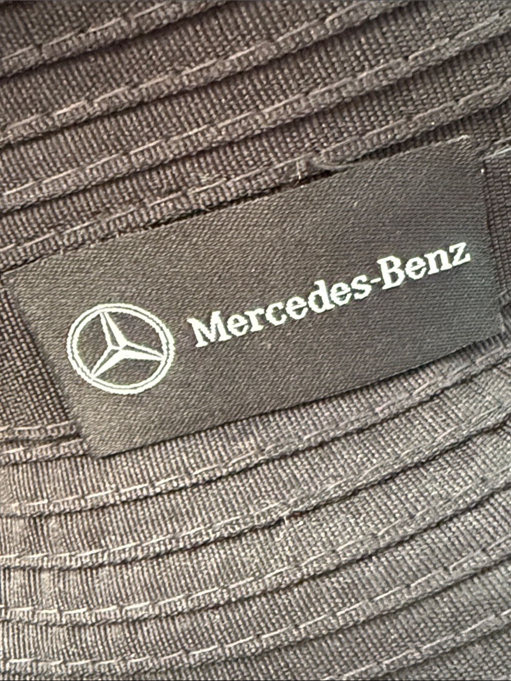 Mercedes-Benz Sun Hat - Picture 2 of 9